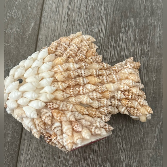 Small decorative fish made of small seashells EUC - Picture 3 of 3